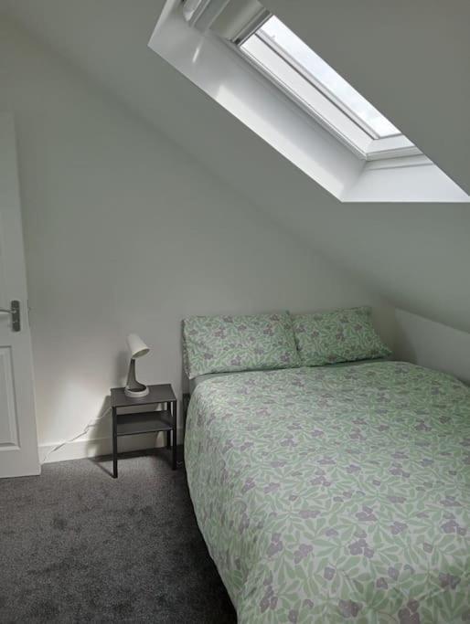 Roovi'S Nest Villa Nottingham Buitenkant foto
